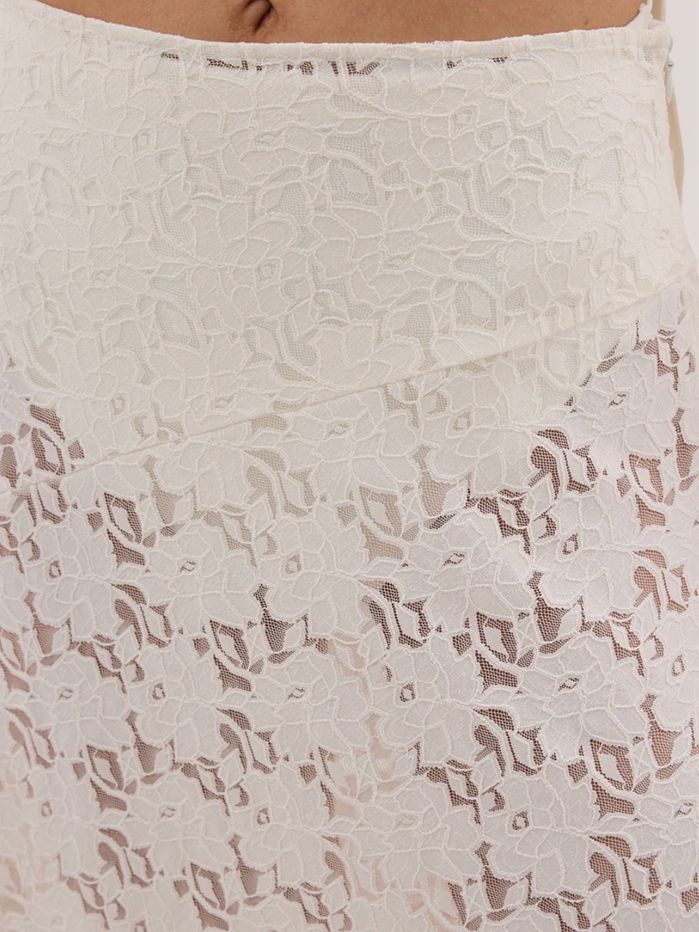 Dissh Loula White Lace Skirt - Picture 3 of 3